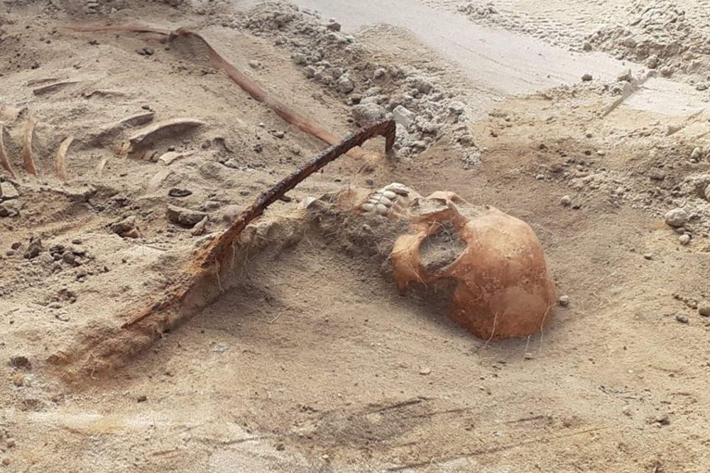W podbydgoskiej wsi odkryto grób antywampiryczny.