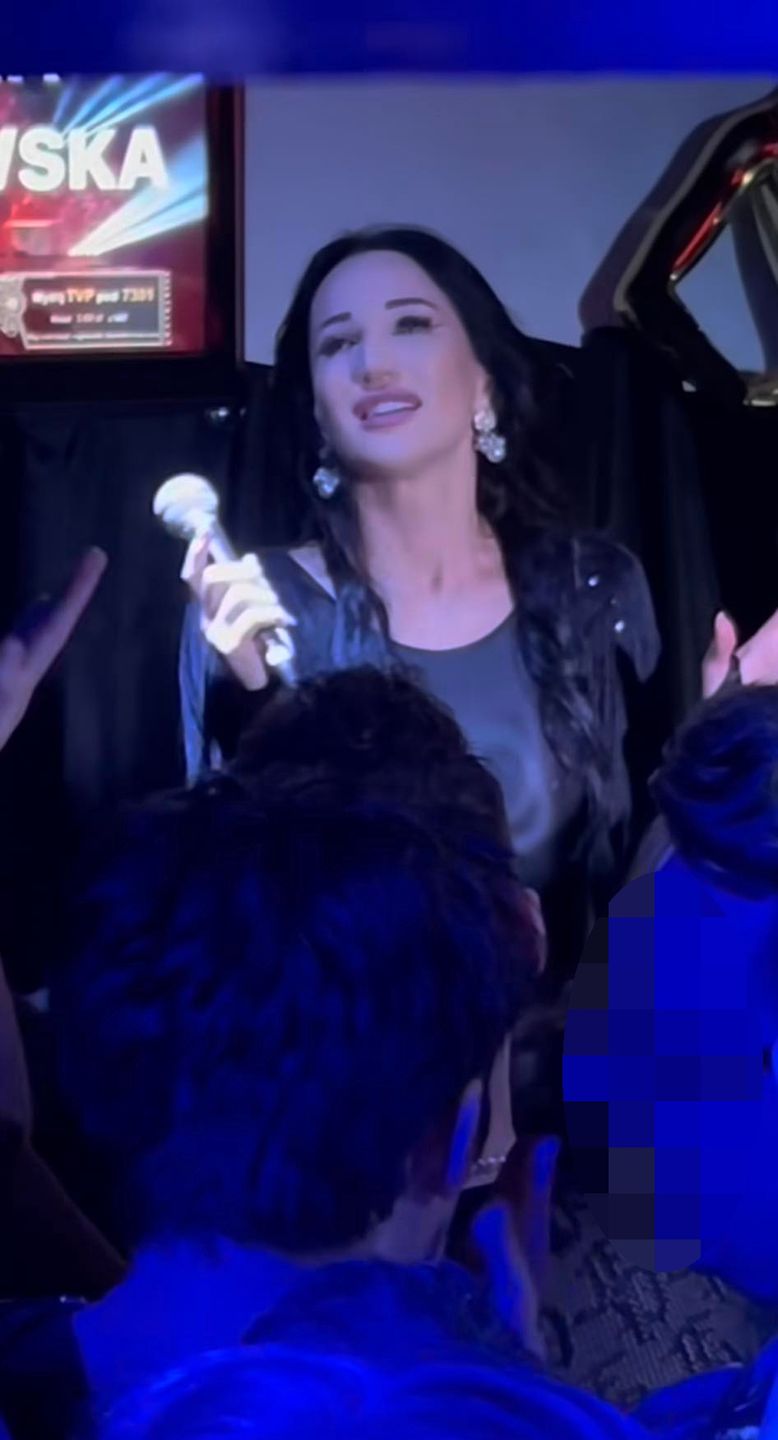 Justyna Steczkowska w klubie LGBT