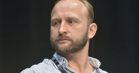 Borys Szyc o chorobie alkoholowej. Z tym się musiał mierzyć