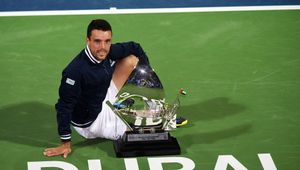 ATP Dubaj: Lucas Pouille przegrał drugi finał z rzędu. Roberto Bautista z największym tytułem w karierze