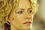 Elisabeth Shue gra w piłkę