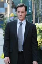 Tim DeKay senatorem i bratem agenta