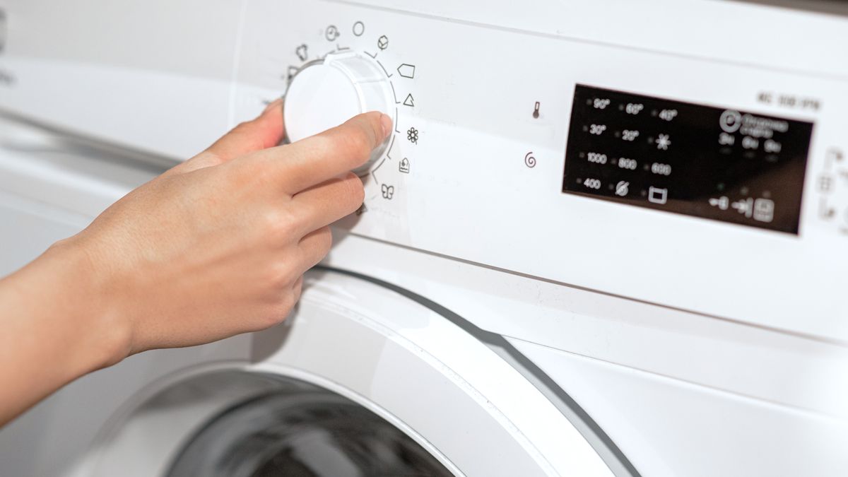 Domowy sposób na czystą pralkę (zdjęcie podglądowe)