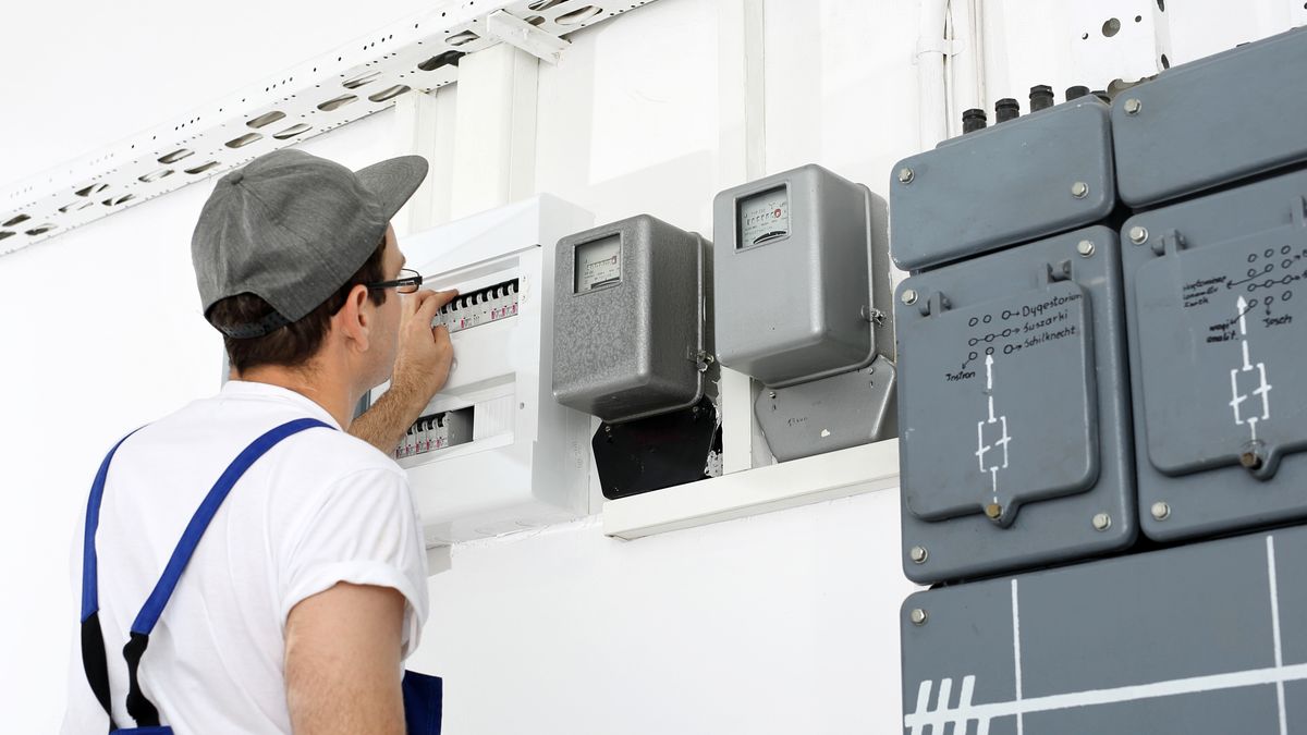 Spadki cen uprawnień do emisji CO2  nie wpłyną już na zatwierdzone przez URE rekordowe stawki na 2022 r. - pisze "Rz" 