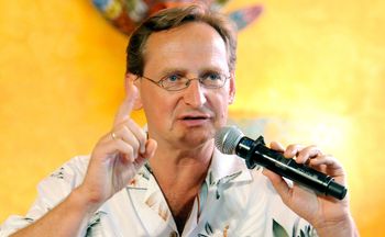 Zniechęca ludzi do Kościoła. "Rozhisteryzowany Cejrowski warczy"