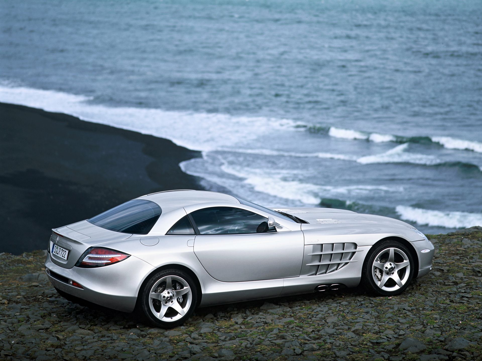 Pokolenie wcześniej: Mercedes-Benz SLR McLaren 20