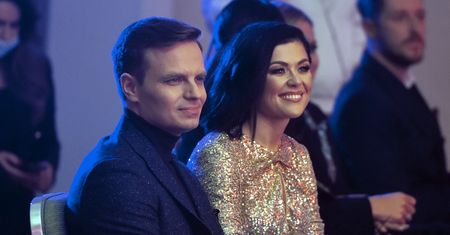 Zabrał blondynkę do hotelu. Zdjęcie z jacuzzi mówi wszystko