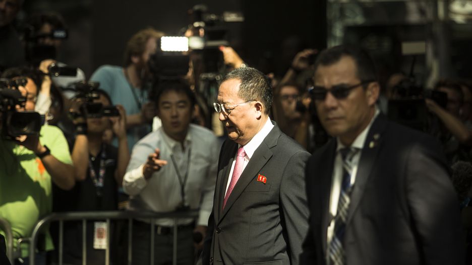 Minister spraw zagranicznych Korei Północnej Ri Yong-Ho podczas konferencji w Nowym Jorku. Według agencji szpiegowskiej Południa mężczyzna miał stracić stanowisko i nie wiadomo, czy nie został zgładzony