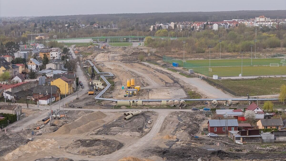 Plac budowy przedłużenia ul. Lubelskiego Lipca '80 widziany z góry