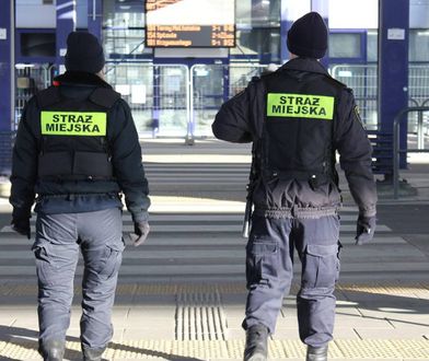 74-latek obezwładniony. Był ranny, miał dużo gotówki i nóż