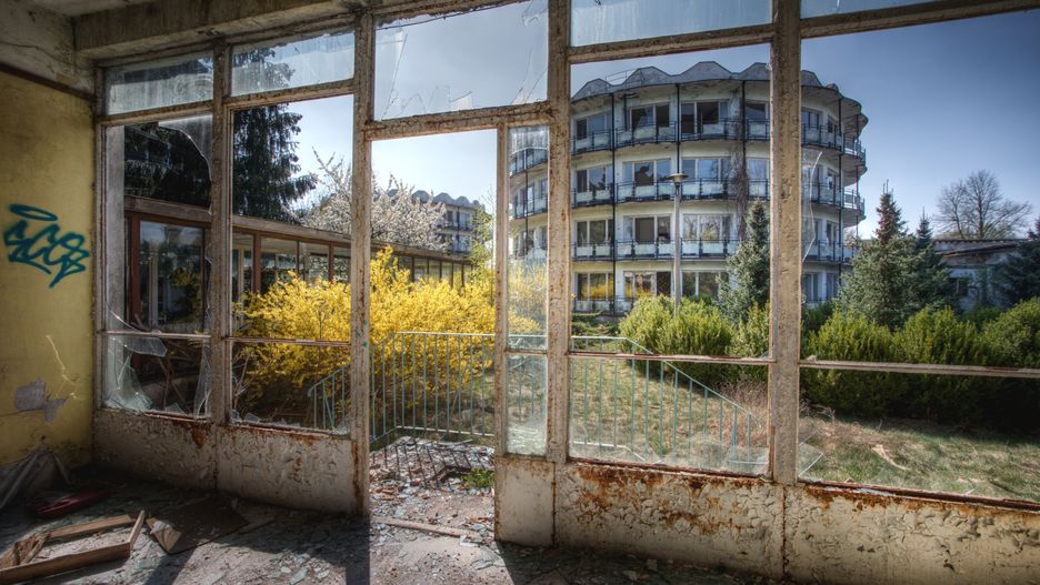 Piękny hotel z widokiem na rudery - takich sytuacji można uniknąć, jeśli nauczymy się, jak sprawdzać oferty w internecie