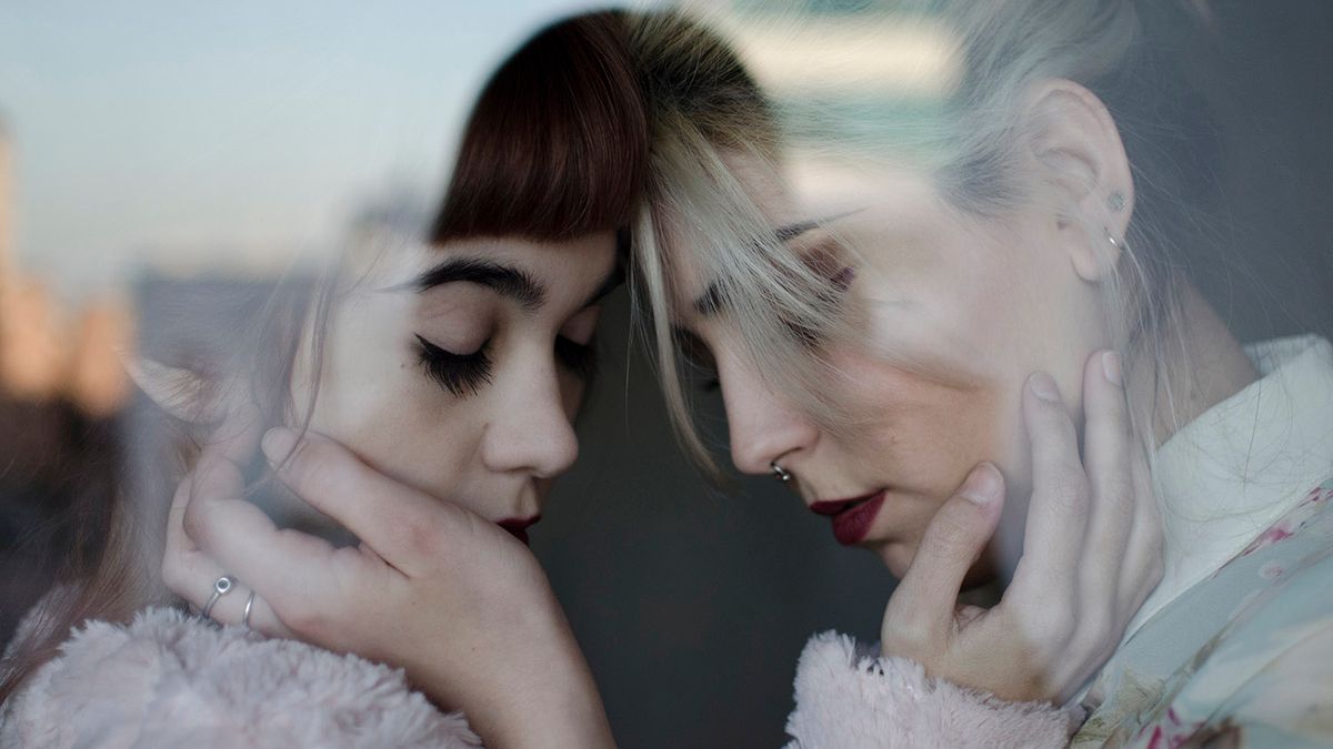 Miss Complejo i jej subtelne, zmysłowe spojrzenie na kobiety 1