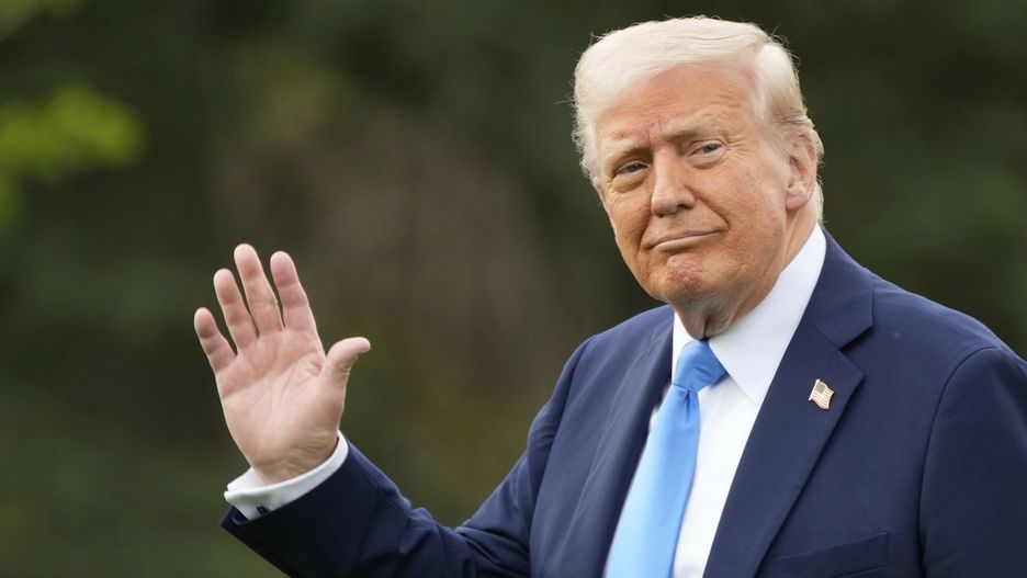 Temporary
President Donald Trump walks from the Oval Office to board Marine One on the South Lawn of the White House en route to Florida, Friday, March 28, 2025, in Washington. (AP Photo/Mark Schiefelbein)
Mark Schiefelbein