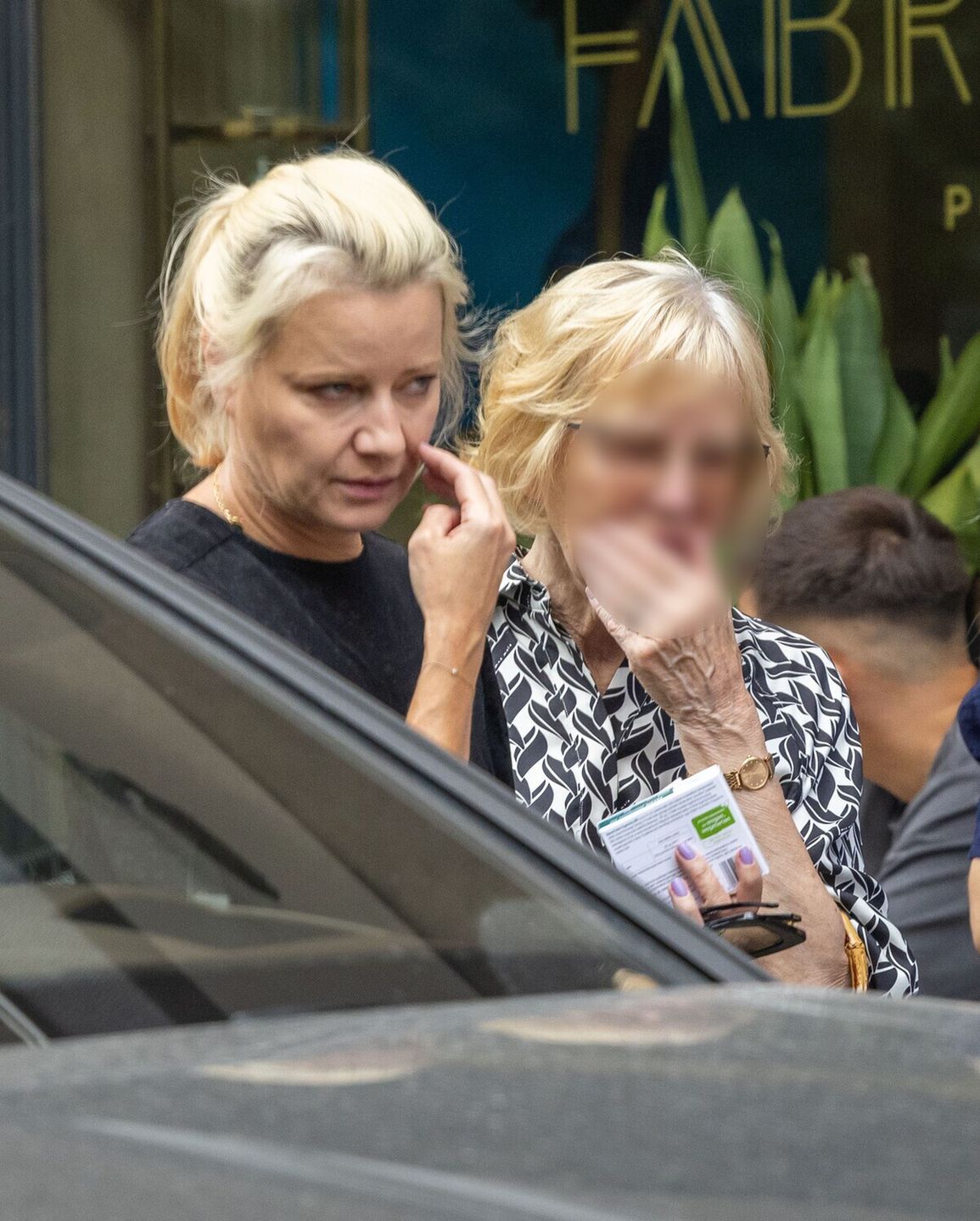 Małgorzata Kożuchowska "przyłapana" z rodzicami i z siostrą