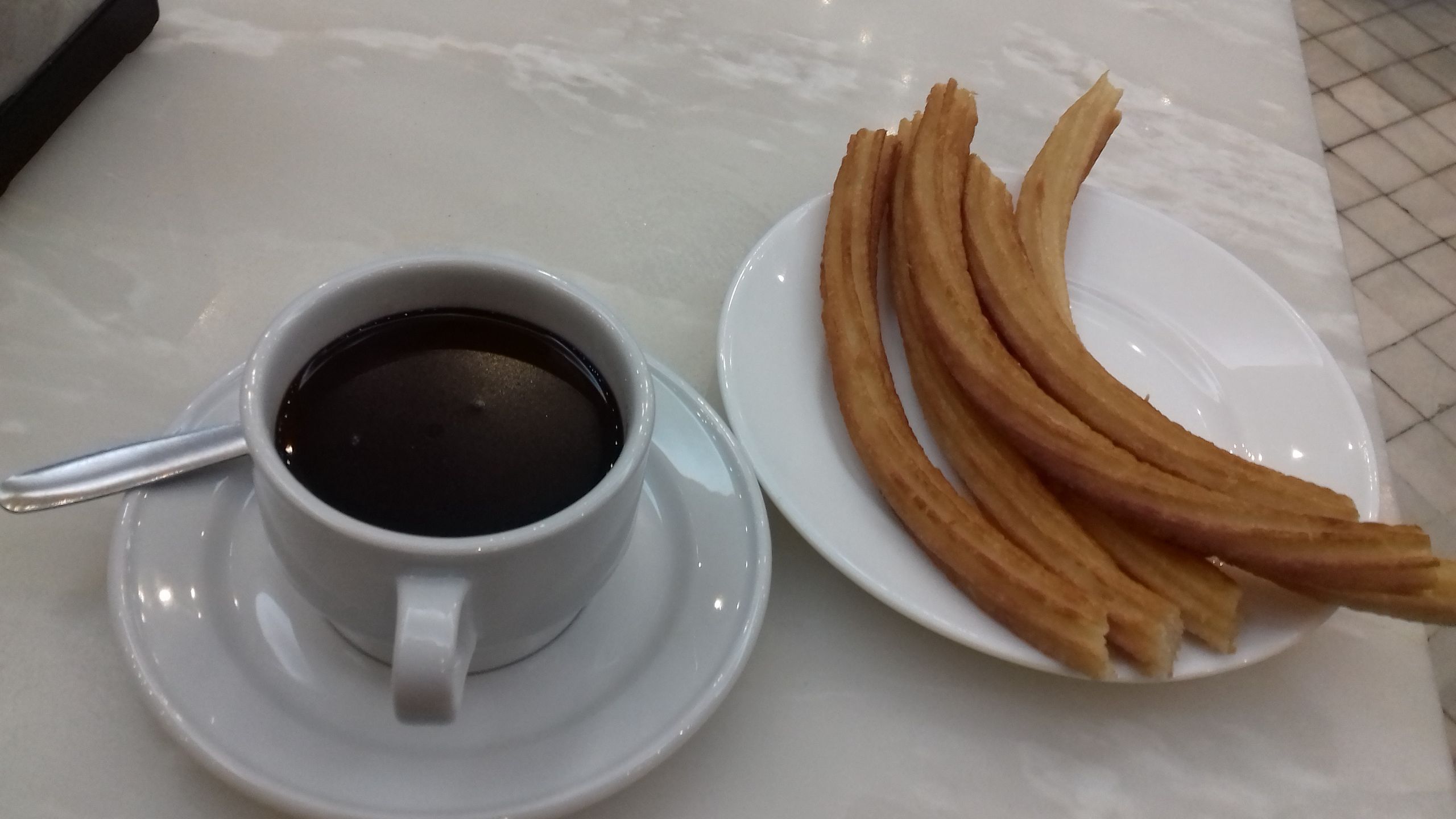 Churros z czekoladą 