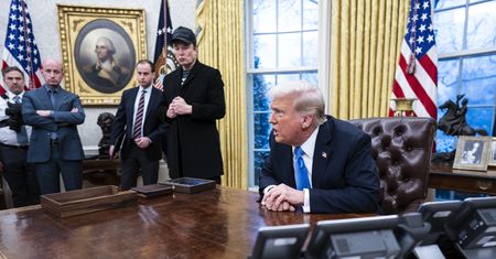 Zwolnienia w agencji jądrowej USA. Chaos po decyzjach Muska i Trumpa