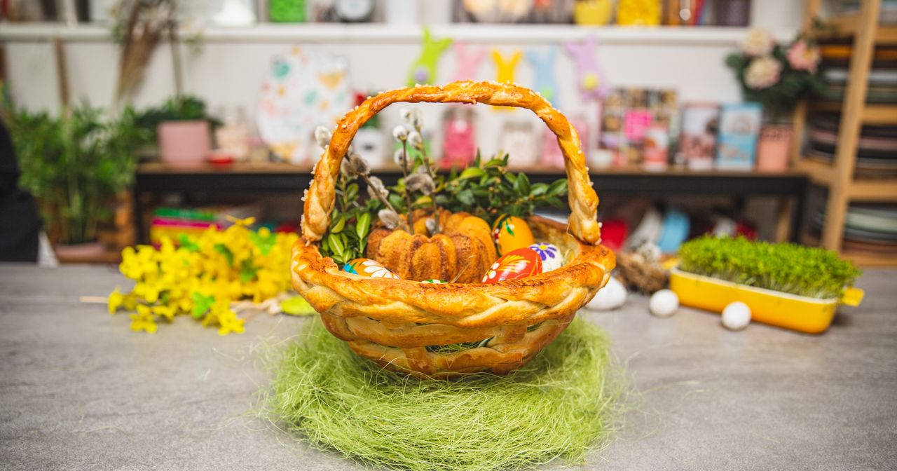 Od kilku lat sama robię wielkanocny koszyk. Zachwyca od pierwszego spojrzenia i jest pyszny