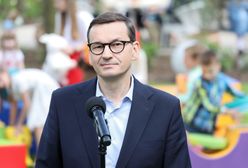 Premier pokazał list gończy za Kornelem Morawieckim. "Pamiętam tamten czas doskonale"