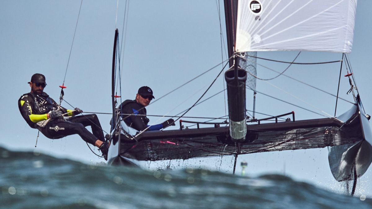 Materiały prasowe / Bartosz Modelski / Na zdjęciu: Bartosz Makała (z lewej) i Piotr Tarnacki (z prawej)