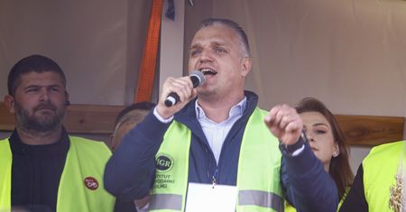 Milioner na czele protestu rolników. Jest blisko związany z ojcem Rydzykiem