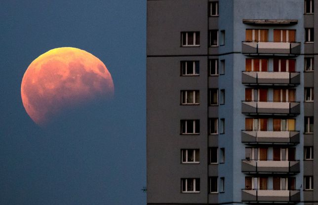 "Krwawy Księżyc" będzie można podziwiać przez prawie dwie godziny.