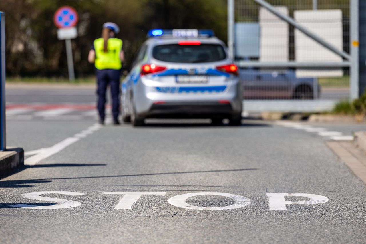 Ponad 2 promile za kierownicą renault. 48-latka zatrzymana po zgłoszeniu świadka