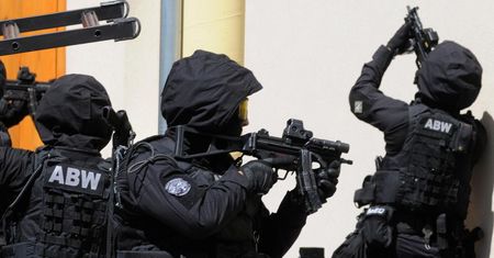 Rosyjscy szpiedzy w Polsce. Ekspert ostrzega przed dostępem do "bezcennych danych"