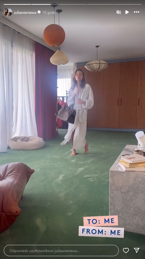 Julia Wieniawa chwali się drogą torebką