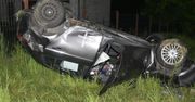 Wypadek w Bączalu Dolnym. Fiat wjechał do rowu i kilkukrotnie dachował. 34-letni kierowca wydmuchał blisko 3,5 promila