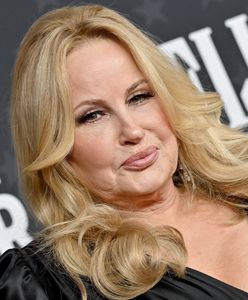 Znowu jest na topie. Jennifer Coolidge dosłownie zabłysła na czerwonym dywanie