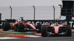 Ostra walka Hamiltona i Leclerca. Szef Ferrari "przestraszony" wyczynami kierowców