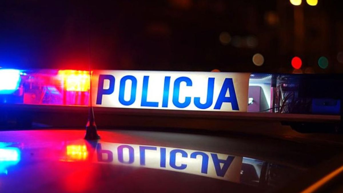 Zgłosił zaginięcie żony. Spędziła 10 godzin w windzie