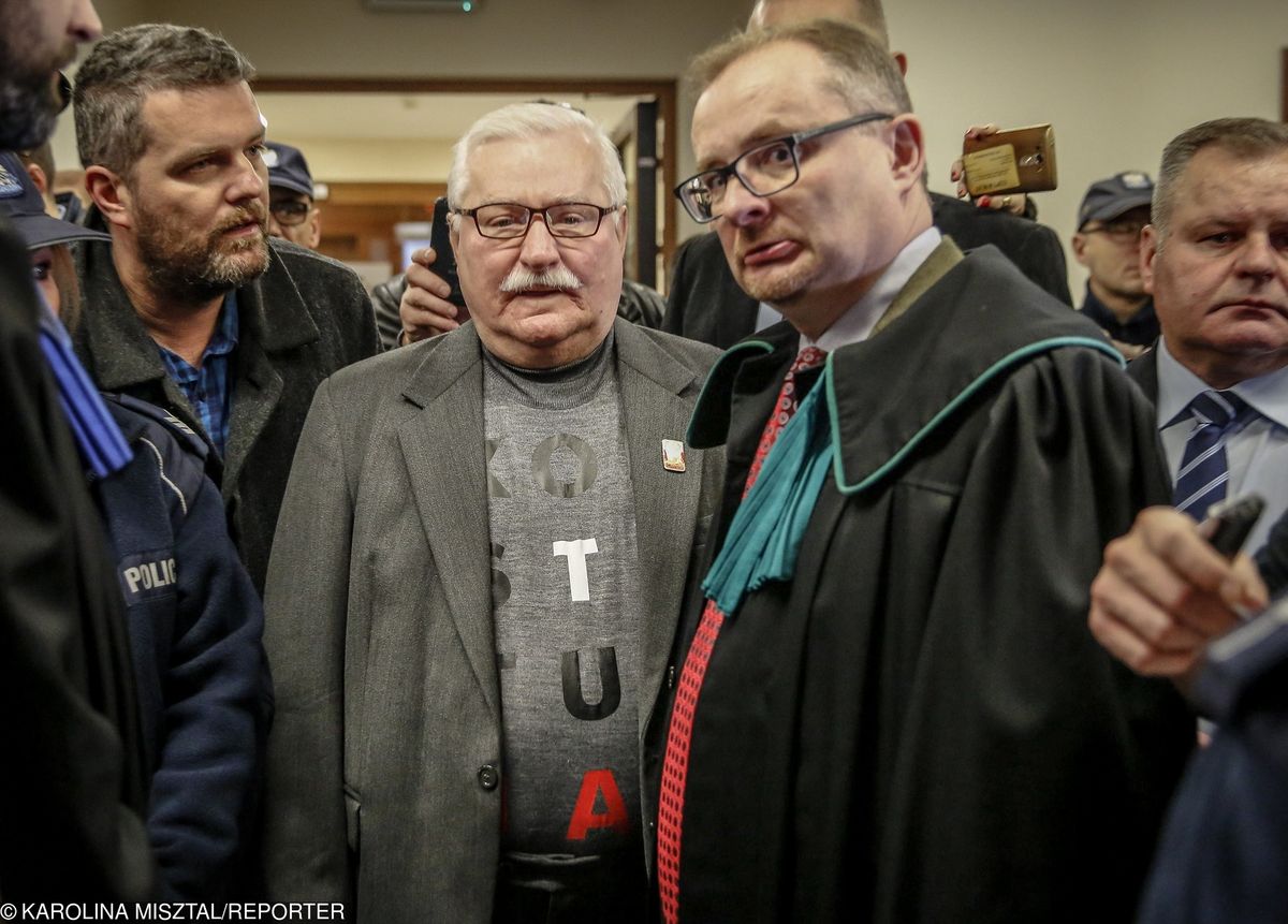 Lech Wałęsa nie ma dość chodzenia po sądach. Ostrzega przed pozwem Jana Pietrzaka