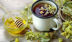 Herbata z kwiatów lipy. Domowy sposób na infekcje