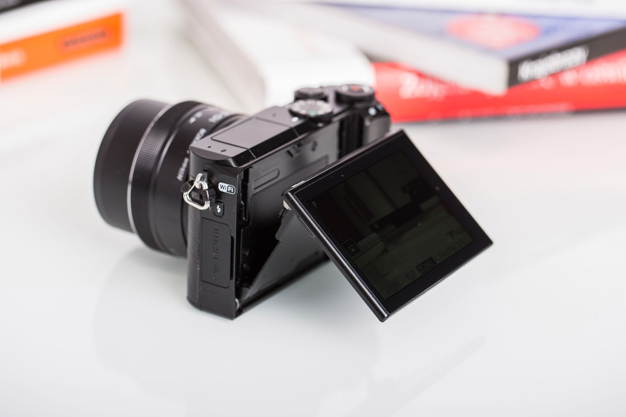 Nikon 1 J5 - mały i solidny bezlusterkowiec dla amatora [test] 6