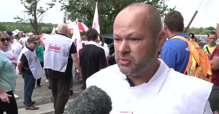 Rybacy zablokowali drogę na Hel. “Rząd nas zwodzi od tylu lat, jesteśmy w desperacji”