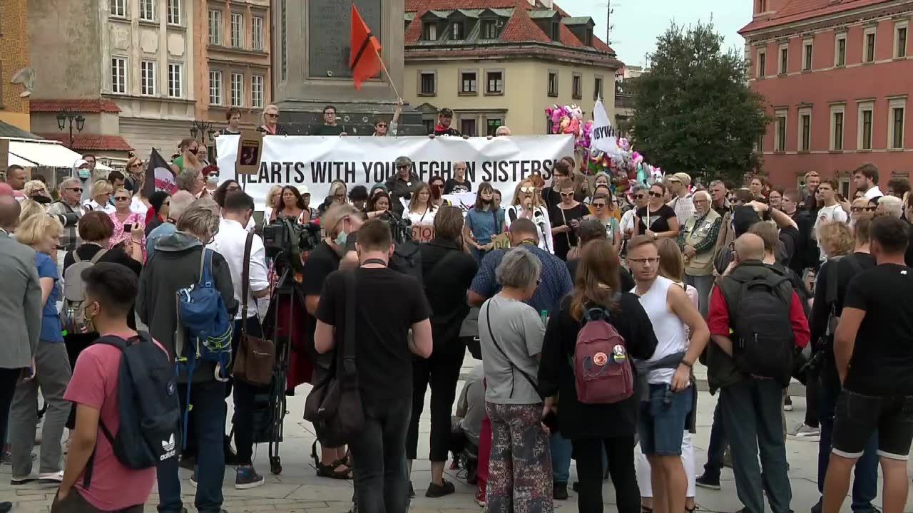 Manifestacja solidarności z Afgańczykami w Warszawie.