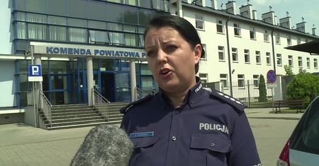 Kierowca bmw próbował potrącić pieszych w Radymnie na Podkarpaciu. Grożą mu trzy lata więzienia