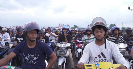 Tajskie stowarzyszenie organizuje legalne zawody motocyklowe, by odciągnąć młodzież od narkotyków i nielegalnych ulicznych wyścigów
