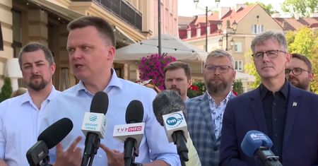 Hołownia chce zmian w edukacji. Zapowiada likwidację kuratoriów, ocen z zachowania i czerwonych pasków