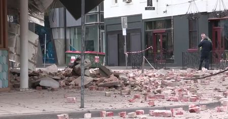 Trzęsienie ziemi w Melbourne. Runęła fasada restauracji, nikomu nic się nie stało.