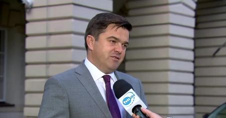 Ministerstwo Zdrowia: Zawarliśmy porozumienie z ratownikami. Kim są protestujący w “białym miasteczku”