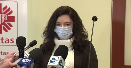 Łódzkie pogotowie ratunkowe oraz organizacje wspierające bezdomnych organizują dla nich akcję szczepień