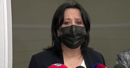 Wytyczne Rady Medycznej kontra opinie antyszczepionkowców. Rzecznik PiS: Trzeba uwzględnić wszystkie głosy.