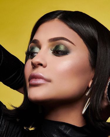 Kylie Jenner – pierwsza sesja po proodzie, kampania kosmetyków Weather Collection