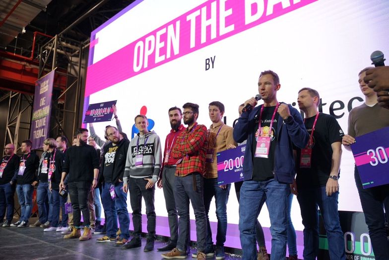 W ścieżce Finanse i Inwestycje, której sponsorem był bank PKO BP, zwyciężył zespół Team AI Meetup