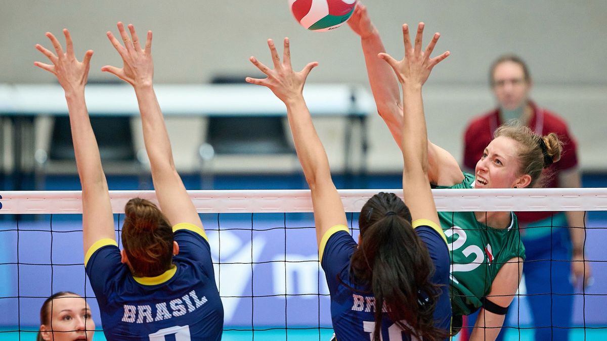 Materiały prasowe / Rafał Oleksiewicz / Na zdjęciu: siatkarki podczas meczu Brazylia - Polska na letniej uniwersjadzie