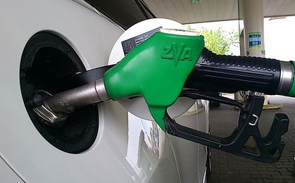Analitycy: niskie ceny paliw na stacjach, a będzie jeszcze taniej
