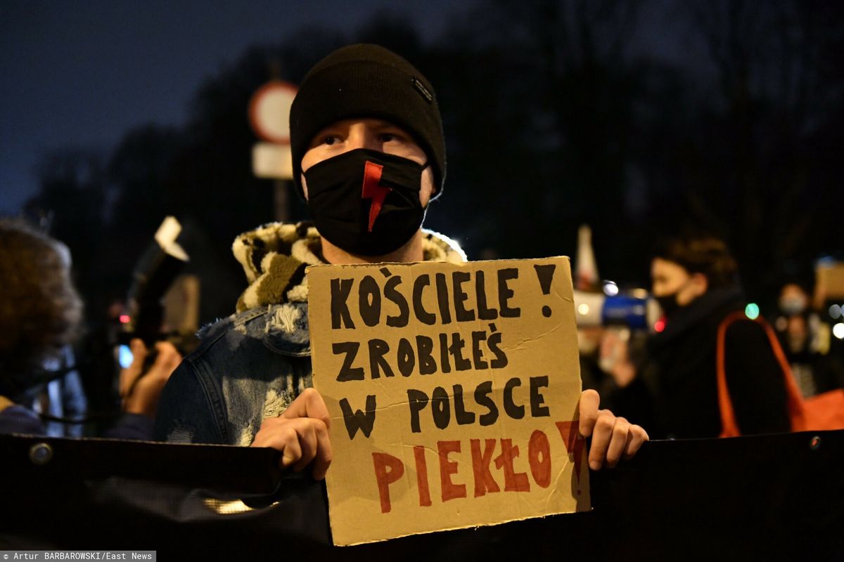 Po zeszłorocznej decyzji TK przez całą Polskę przeszły masowe protesty. Zdjęcie ilustracyjne