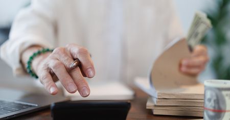 Limity dorabiania do emerytury od 1 września 2026. Emerycie, dorobisz mniej niż dotychczas